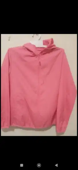 Jaket anak prempuan UNIQLO dan aero