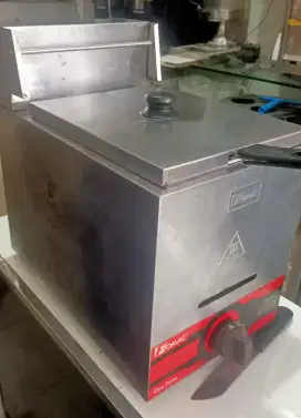 Dijual Deepfryer atau kompor ayam goreng dan kentang goreng