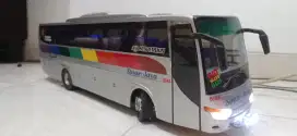 MINIATUR BUS SINAR JAYA skala 1:20