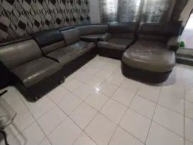 Kursi/sofa tamu