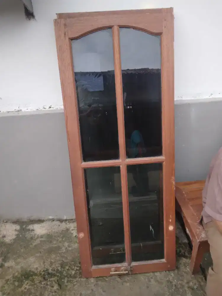 Kusen Jendela 2 Buah