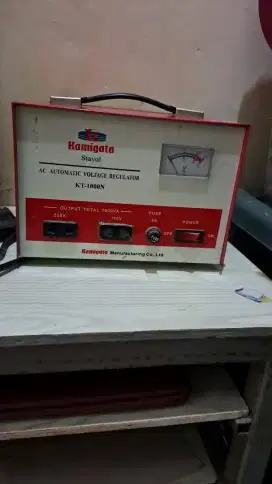 Stabilizer listrik(penstabil daya listrik) kt.1000 n