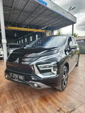 Mitsubishi Xpander Ultimate New Model  AT 2022, Hitam gagah