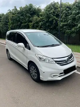 Honda freed SD Matic 2015