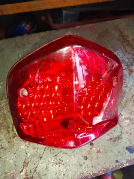 Lampu belakang tiger revo ori