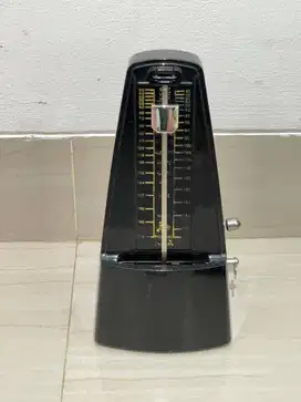 Metronome WSM 330 - Hitam