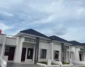 Rumah di slawi dekat alun2 Hanggawana Slawi