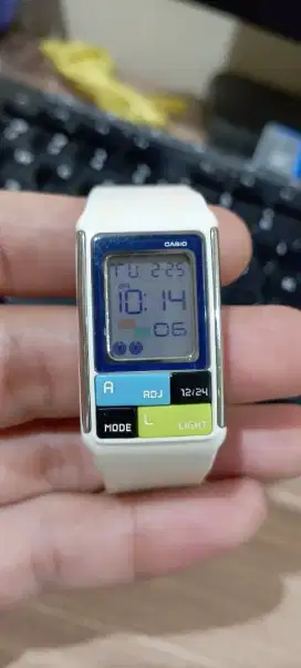 Jam Casio digital