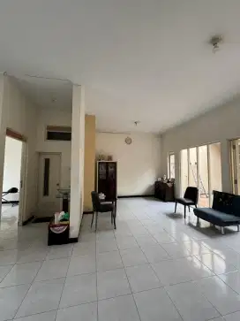 DIJUAL RUMAH LUAS SIAP HUNI TAMAN HOLIS INDAH 2 BANDUNG KULON