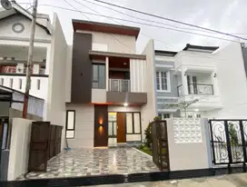 Rumah Baru Modern Tropis di Margahayu Raya