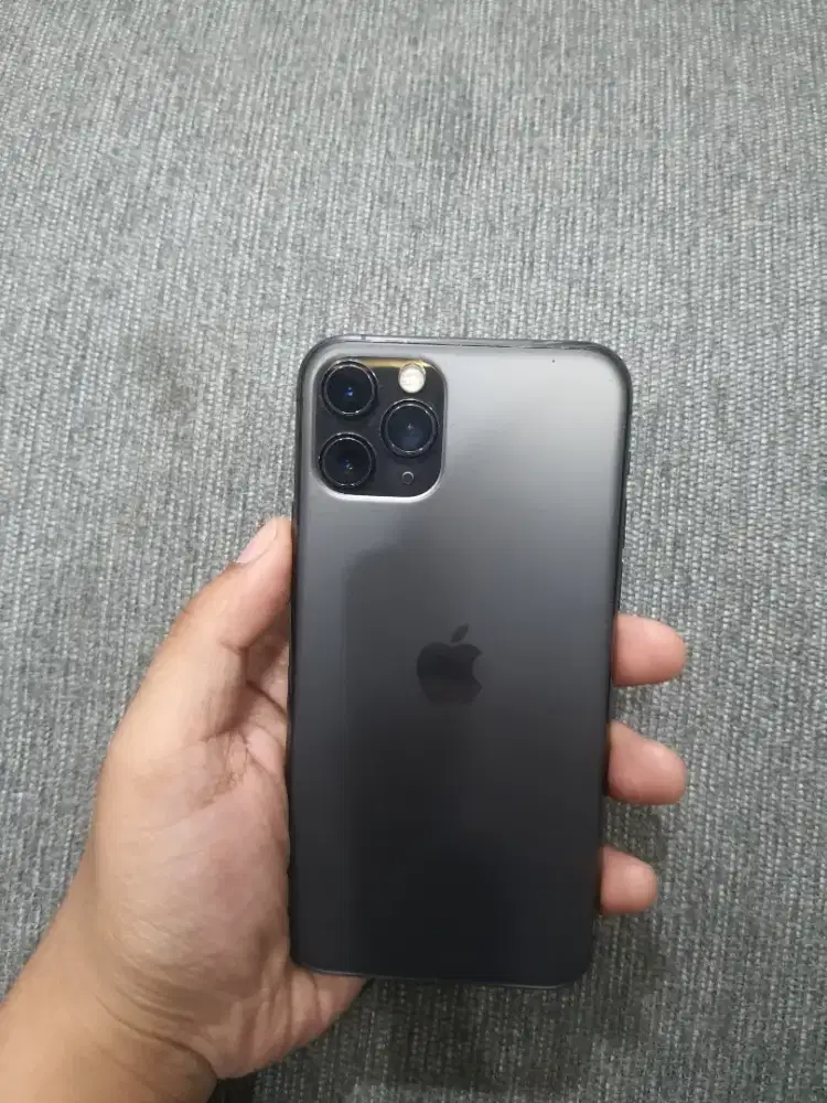 Iphone 11 Pro 64gb inter pemakaian lama