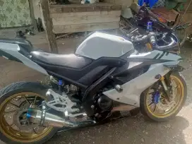 Di jual Yamaha R15 v3