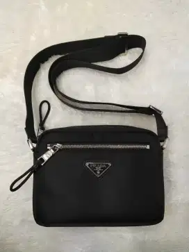Luxury PRADA slingbag sangat baguss dan keren maksimal