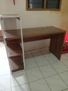 Meja Tulis untuk Usaha