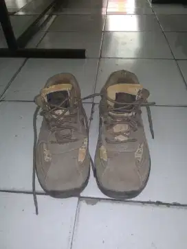 Sepatu Gunung Second Weinbrenner