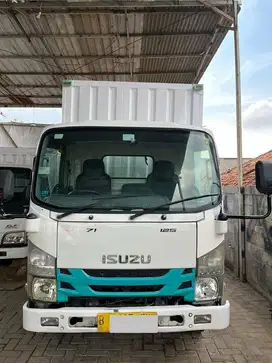 Isuzu NMR71 SDL Box 26kubik