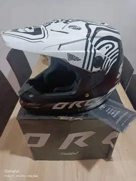 Helm ORCA dan JPX (Black Doff)