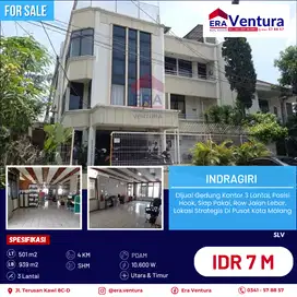 Gedung Kantor 3 Lantai, Posisi Hook, Siap Pakai, Row Jalan Lebar
