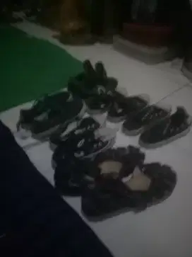 jual :6 pasang sepatu skaligus msh layak pake