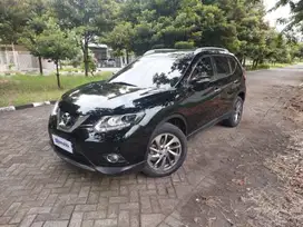 DP RENDAH Nissan X-Trail 2.5 Bensin-AT 2015 Hitam BC