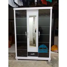 LEMARI ENGSEL 3 PINTU / LEMARI PAKAIAN / LEMARI ENGSEL MURAH