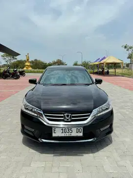 Honda Accord VTIL 2013