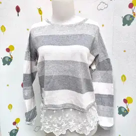 Blouse Rajut Wanita