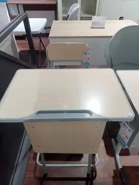 STUDY TABLE ALFRED