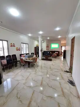 Dijual Rumah di Duri Kepa, Jakarta Barat 5BR Furnished Luas 700m2
