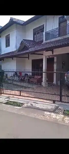 Rumahsecond di komplek perdagangan jakarta selatan
