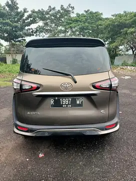 Toyota Sienta Q 2016 Low KM