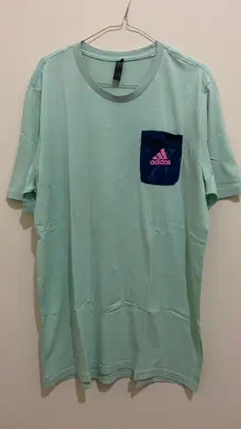 Kaos adidas essentials tee pocket