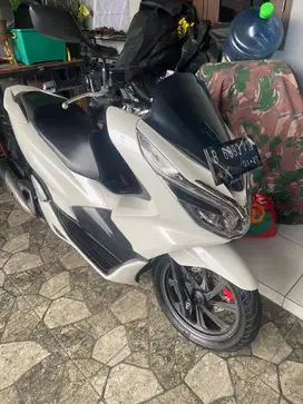 Pcx 2019 putih abs