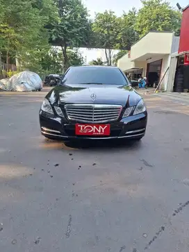Mercedes Benz E300 DP Ceper 2011 Hitam