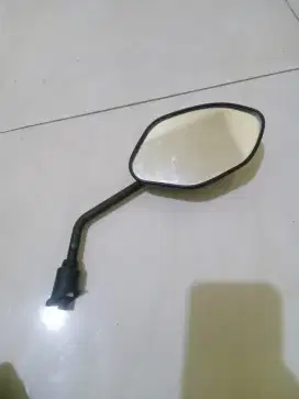 Jual spion beat karbo ori sebelah kanan.