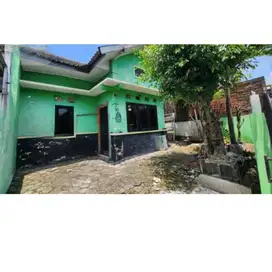 JUAL CEPAT RUMAH BELAKANG KOMPLEKS FAJAR INDAH SURAKARTA