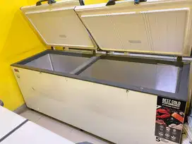 Di jual murah meriah Freezer GEA AB-750-R 702 L