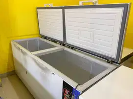 Di jual murah meriah Freezer RSA 715 L CF-750