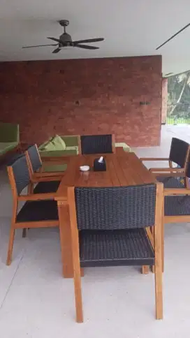 Set Meja Kursi Rotan sisa Export