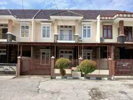 Disewakan Townhouse Semi Furnish dekat Unsri Bukit Besar Palembang