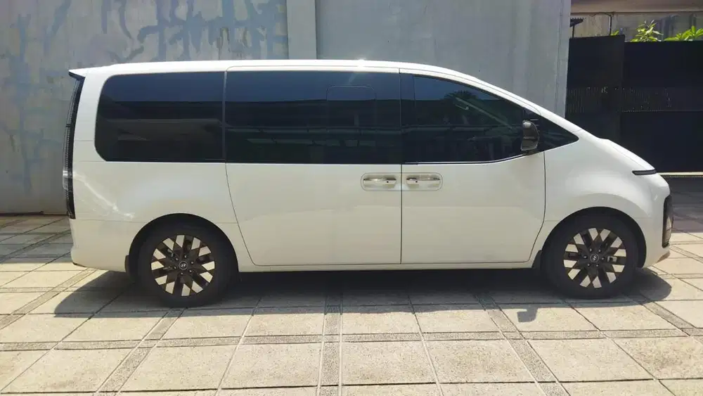 Hyundai Staria 2023 Diesel