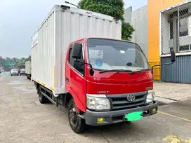 DIJUAL TOYOTA DYNA 2013 MESIN BAGUS BOX BESAR