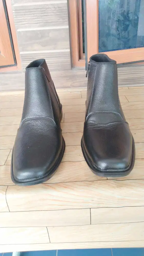 BTM - Sisa 1 pantofel tidak jadi pakai - rabu - rhm