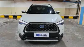 Pajak Panjang Toyota Corolla 1.8 Hybrid-AT 2020 Putih
