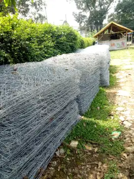 Bronjong manual / pabrikasi