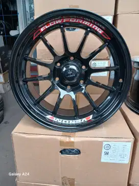 Lenso venom ring 18 lebar 9 6x139,7 ET 0 fortuner pajero 4pcs