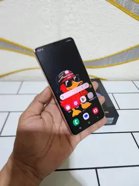 Samsung flip 4 256gb kayak baru lengkap no minus dibli