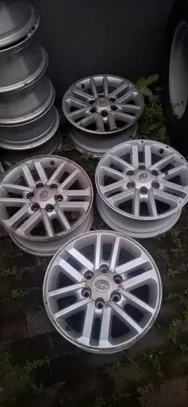Velg oem fortuner vnt 2010 diesel 5 velg
