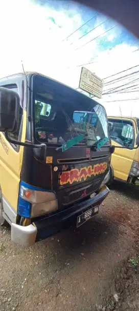 JUAL MOBIL ENGKLE MITSUBISHI TIPE FE71/THN 2012