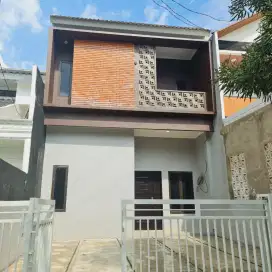 Dukuh Zamrud Rumah 2Lantai Di Jual Cepat Bisa KPR